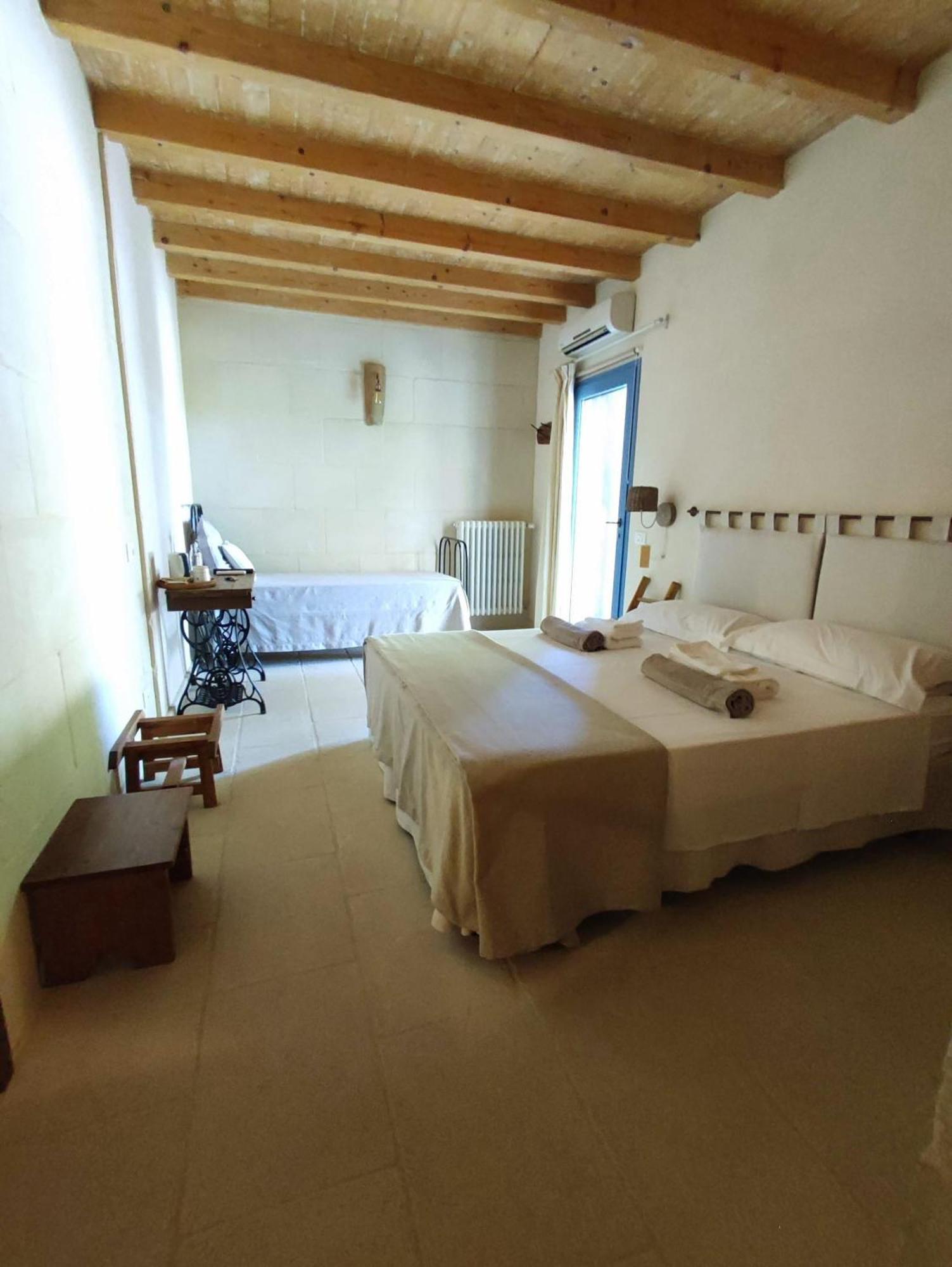 Masseria Cataldo Corigliano dʼOtranto Exteriör bild